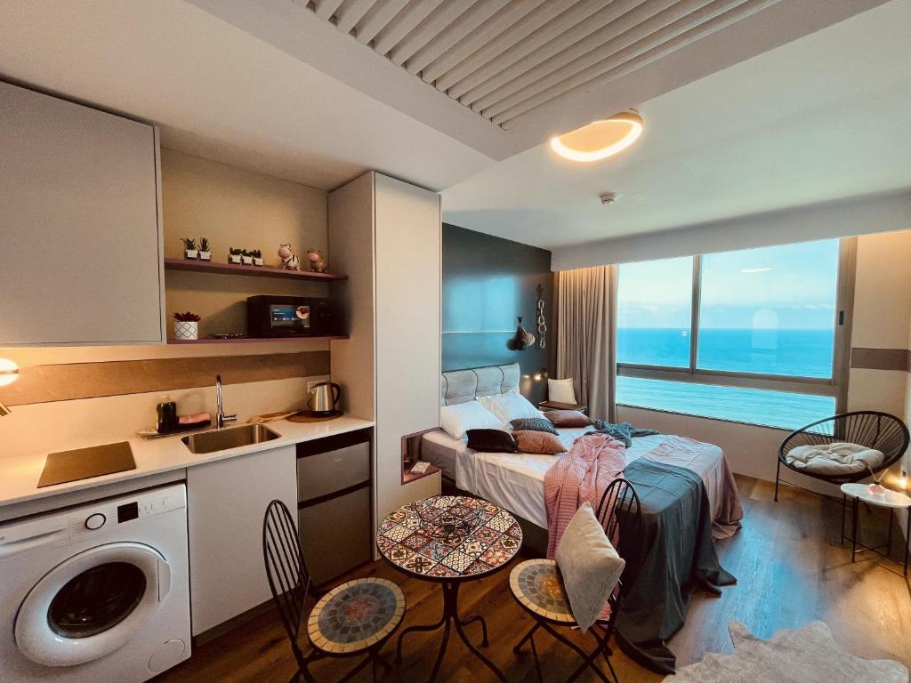 C Tower Apartments photo 2