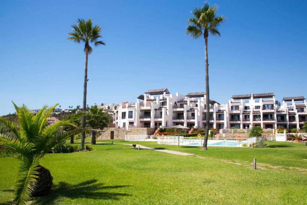 LUXURY Casares del Mar D BJ2 photo 1
