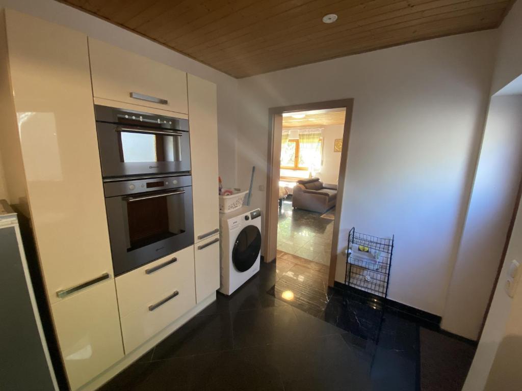 Frankfurt Close Apartment photo 3