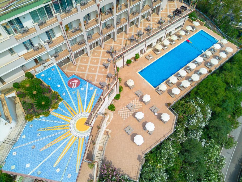 Hotel Antares photo 1