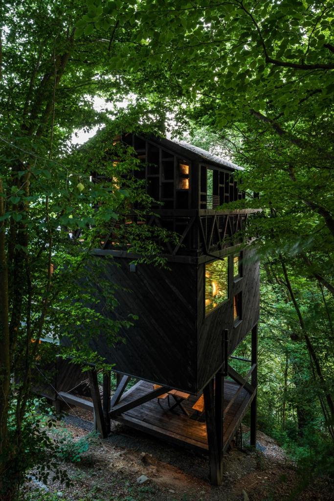 Hutstuf - The Owl & Private Rooftop Spa photo 2