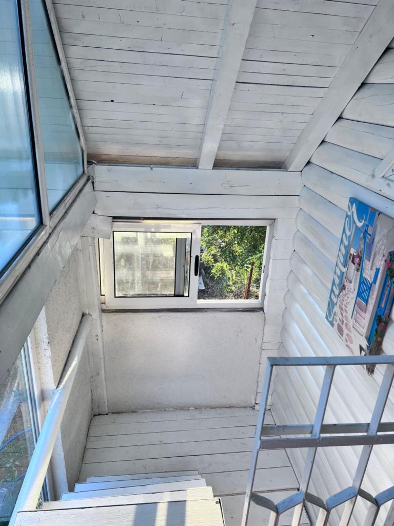 White Villa photo 4