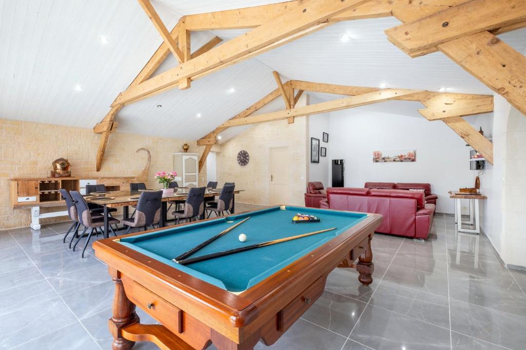 Villa Boyard - Pour 10 avec piscine privée et jacuzzi photo 2