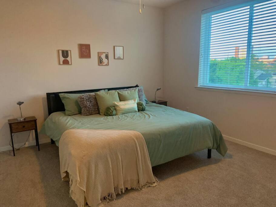 Contemporary Cozy Apartment image