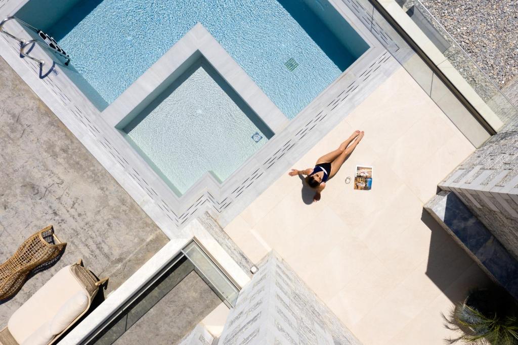 ViveVerde Villa, featuring 3 Pools - Walking distance to Beach & Shops, By ThinkVilla photo 1