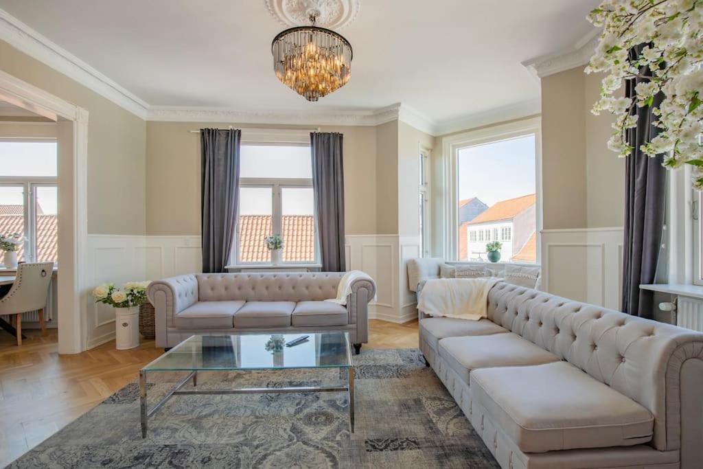 Amazing Royal Suite photo 4