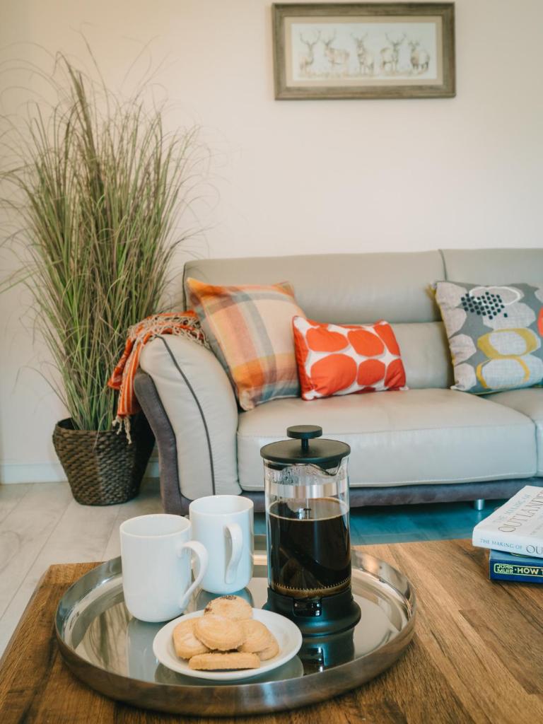 Eagle Lodge - Aviemore Lodges - Tap to explore photos