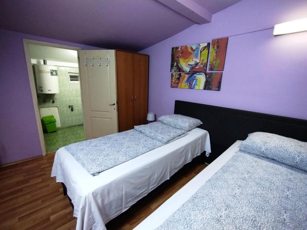 Hostel Pascalis Alesd photo 4