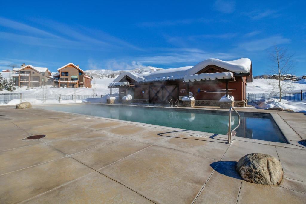 Mountainside Haven photo 1