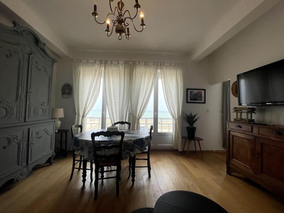Vue mer, 2 chambres et 2 SDB. photo 4