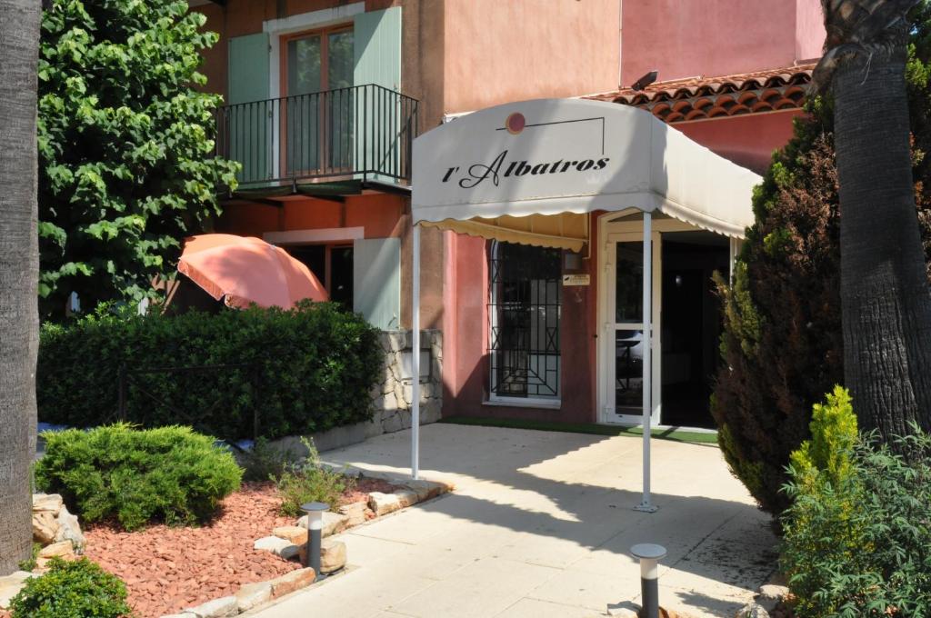 Albatros Appart 40 m2, 2 pièces près côte d'azur, piscine, parking, proche du Golf St Donat photo 3