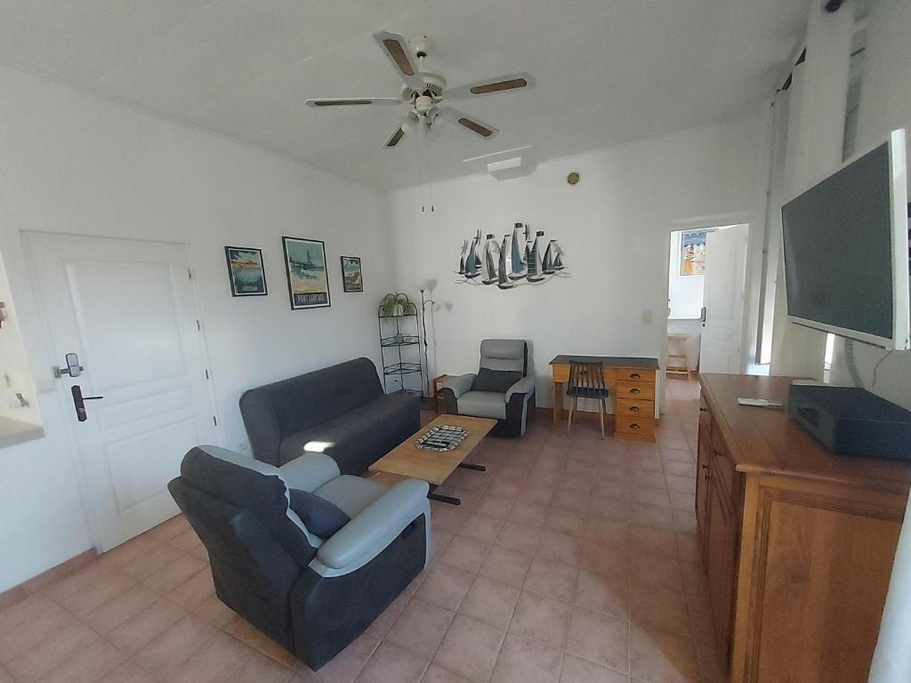 Agréable appartement meublé sur Salses le Chateaux 66 photo 2