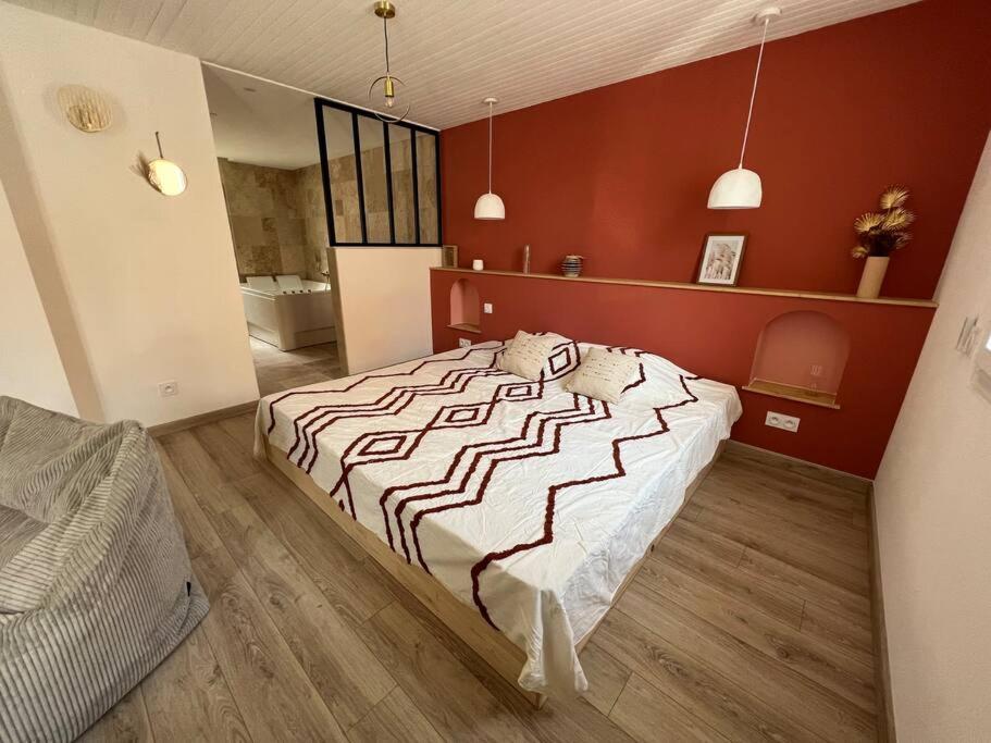 Suite romantique bohème chic avec bain à remous photo 2