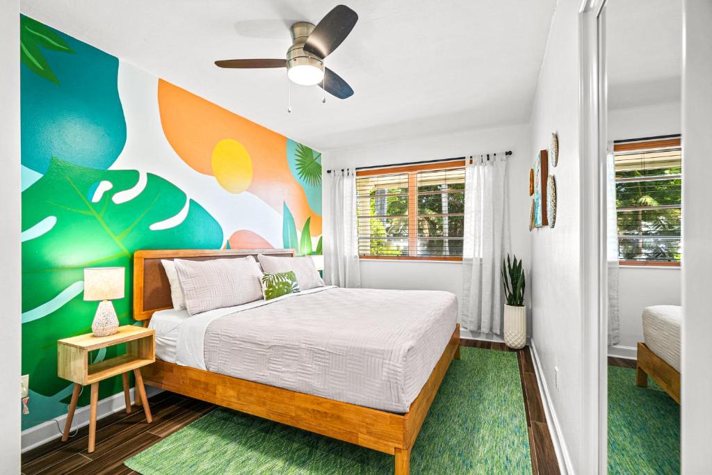 Tropical Paradise! Ξ Heated Pool! Ξ Pet Friendly! photo 4