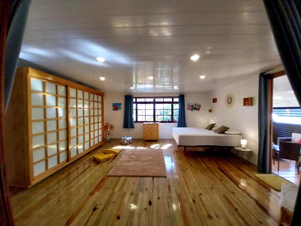 TAHITI - Vaiparaoa Villa photo 1