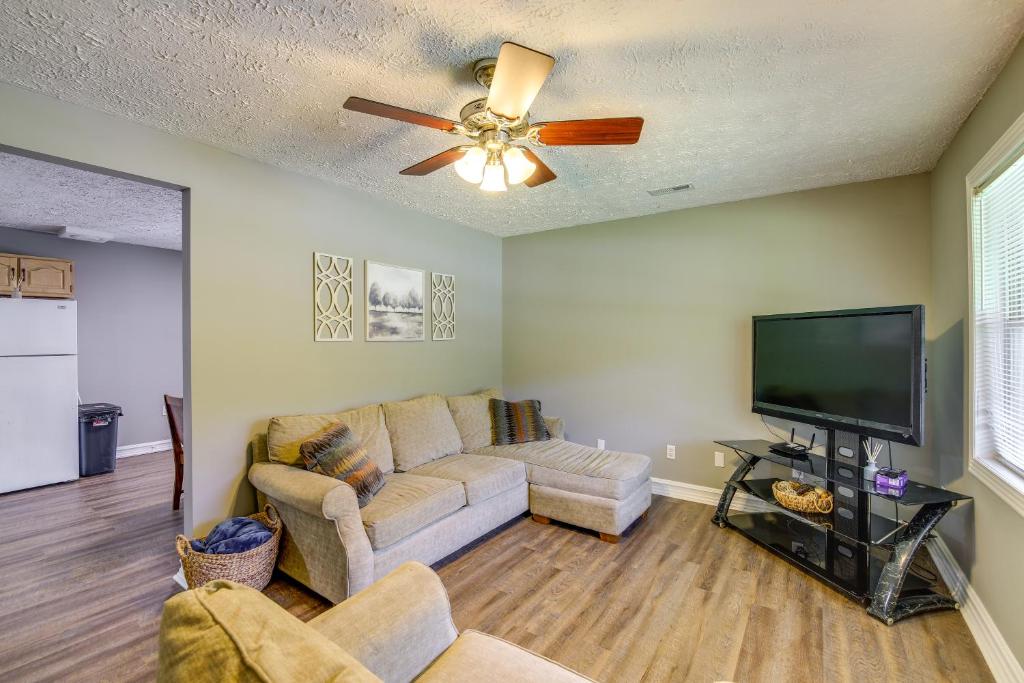 Huntsville Vacation Rental with Fire Pit photo 1