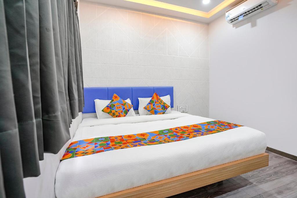 FabHotel Vrundavan, Athwa photo 3
