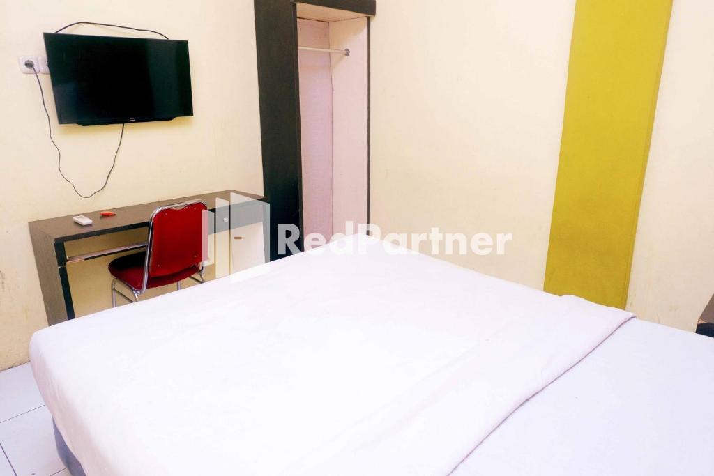 Hotel Permata Makassar Mitra RedDoorz photo 1