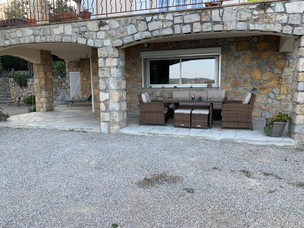 Rez de villa Peymeinade photo 2