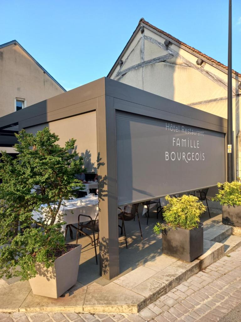 Hôtel Restaurant Famille Bourgeois "La Cote des Monts Damnés" photo 4