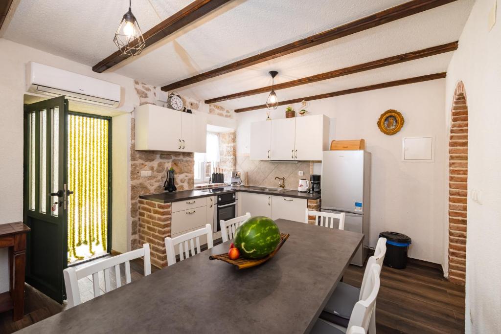 Stone House photo 1