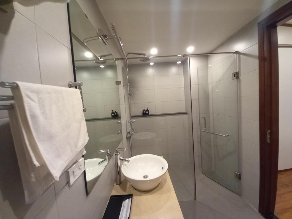 Paradise Home Trinh Cong Son