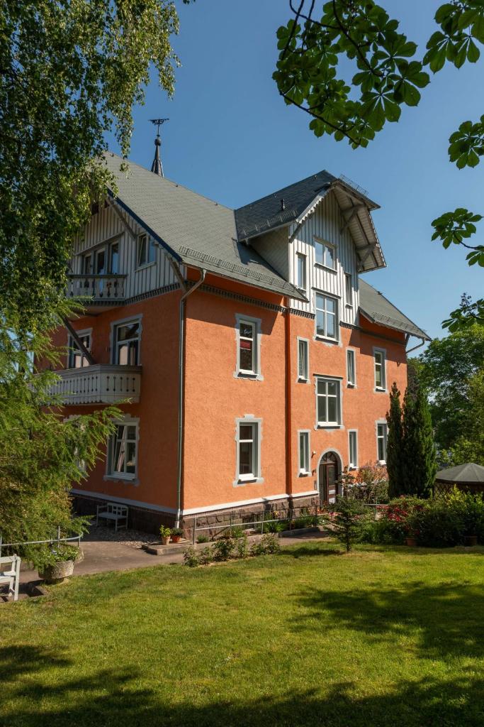 Moderne Ferienwohnungen in alter Villa photo 4