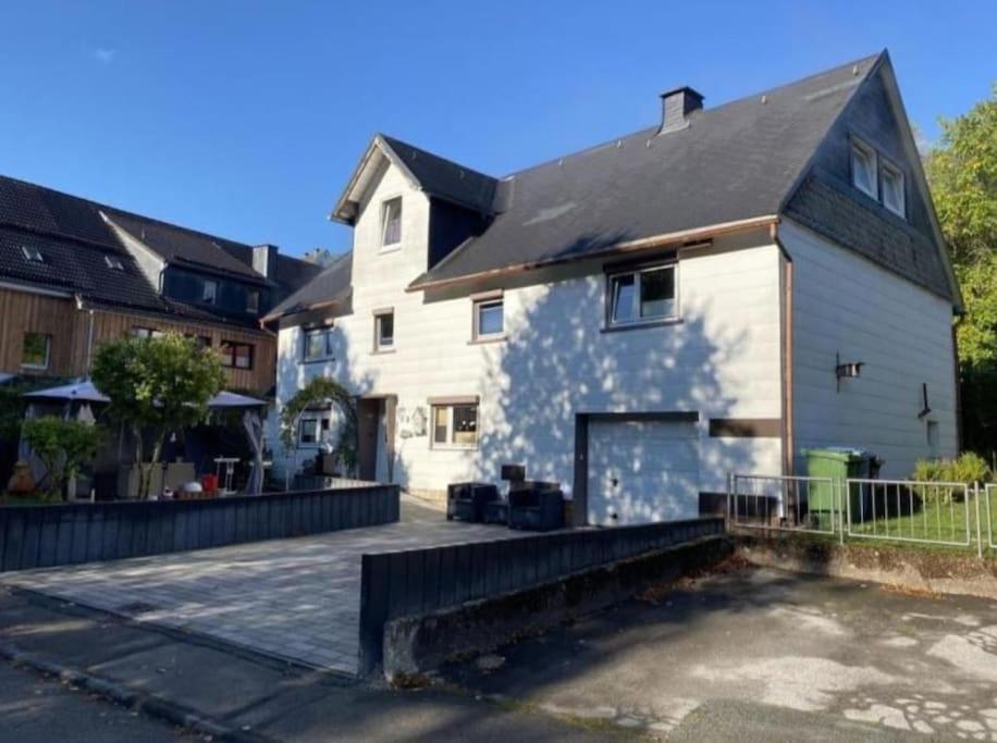 Ganze Unterkunft 6 zimmer bis 10 Personen