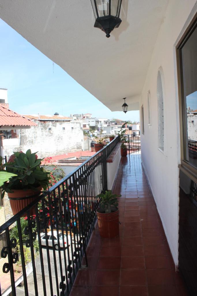 Апартаменты (Deluxe Master Suite with balcony), Suites Plaza del Rio