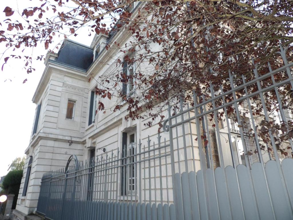 La Maison Blanche - AppartHôtels climatisés de charme Chic & Cosy - Centre-ville photo 1