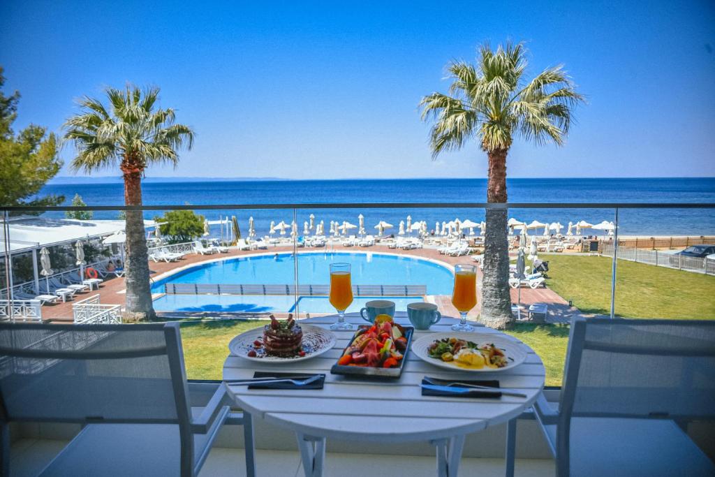 Acrotel Lilyann Boutique Hotel photo 2