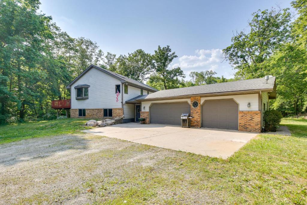 Faribault Home with Deck Near Cedar Lake Boat Ramp! photo 1