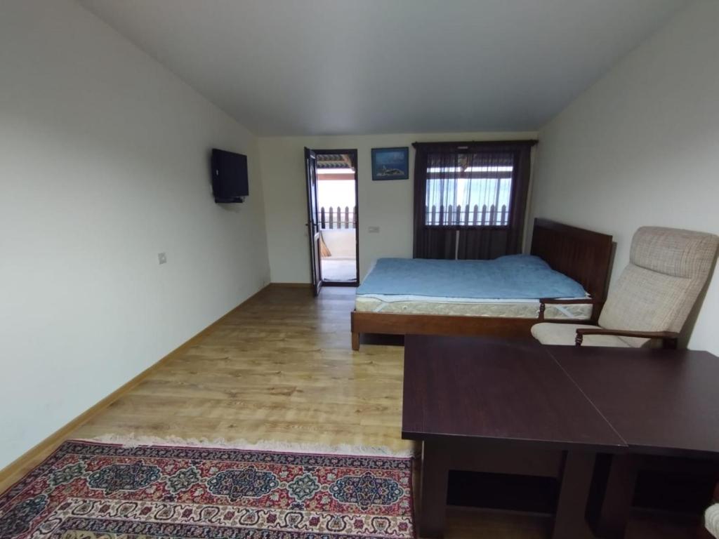 Sevan - Tarzu Rooms photo 4