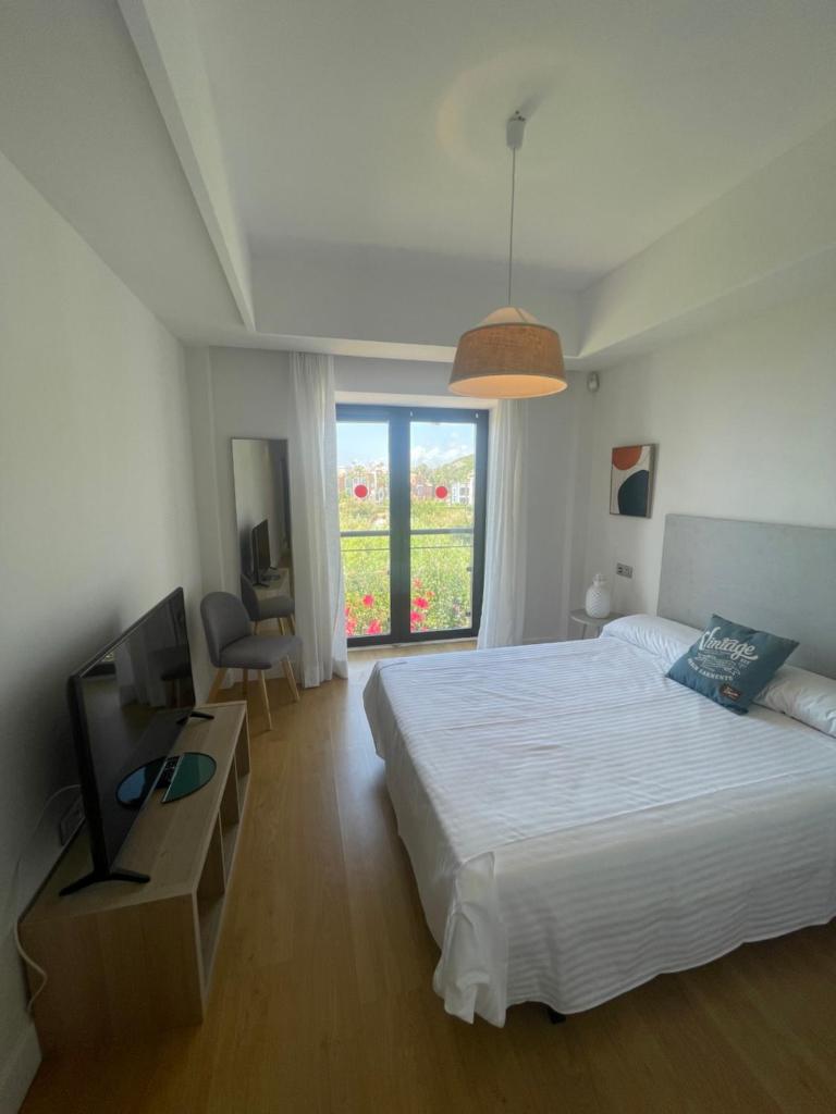 LUXURY Casares del Mar DP7 photo 4