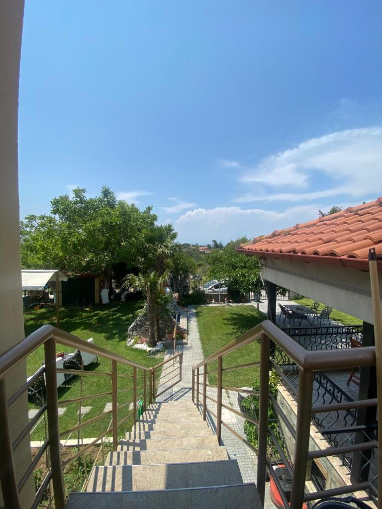 Summer Panorama Cottage