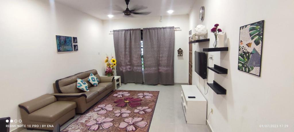 Izora Homestay photo 3