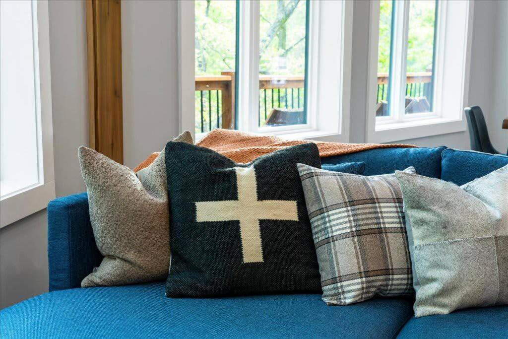 Mountain Retreat Haven-Hot Tub-Game Room photo 4