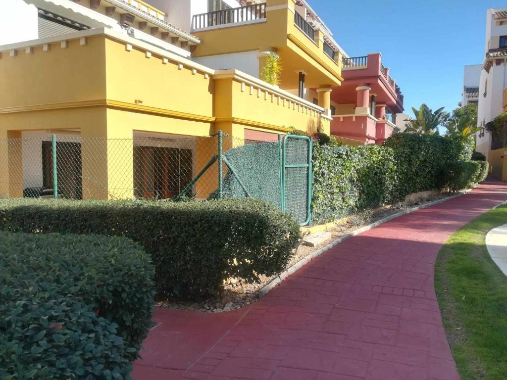 Why Not Houses Golf Esuri photo 4