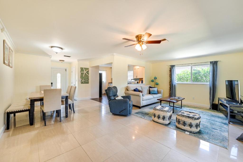 Pet-Friendly Naples Vacation Rental Near Beach! photo 3