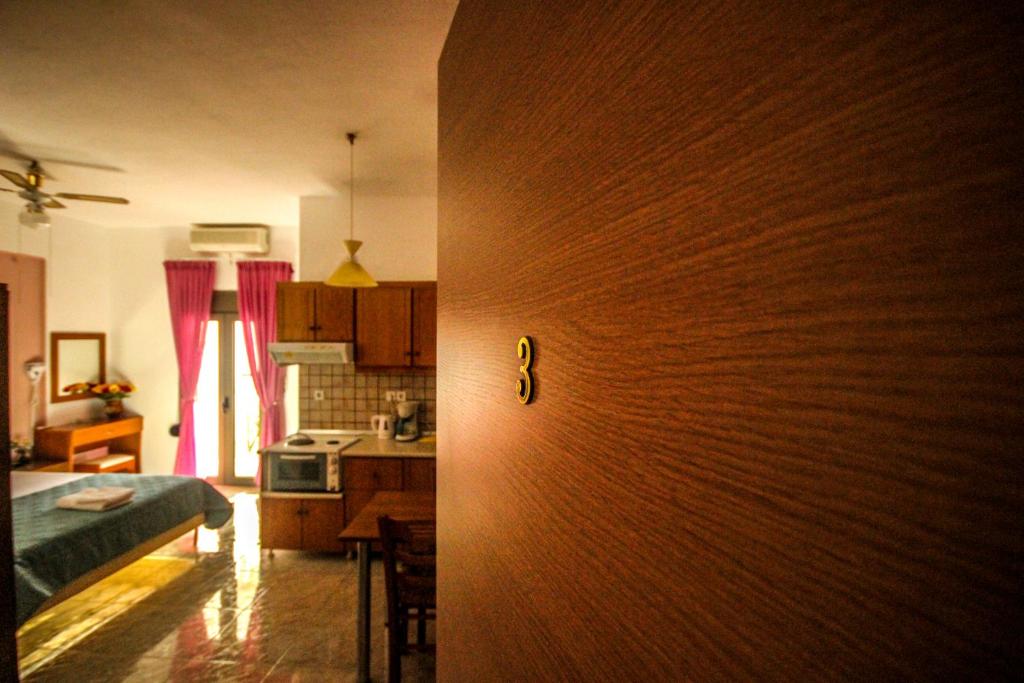 Villa Minoas Apartments photo 2