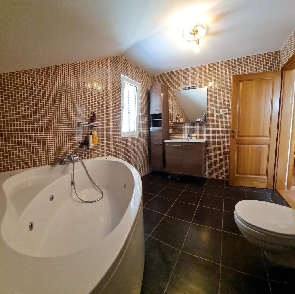 Villa Magnetic photo 3