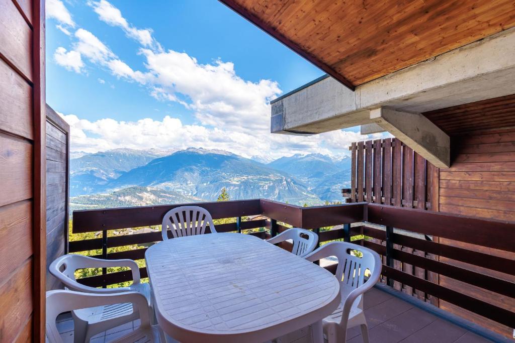 Superbe appartement, en 2 parties, au centre d'Anzère photo 4