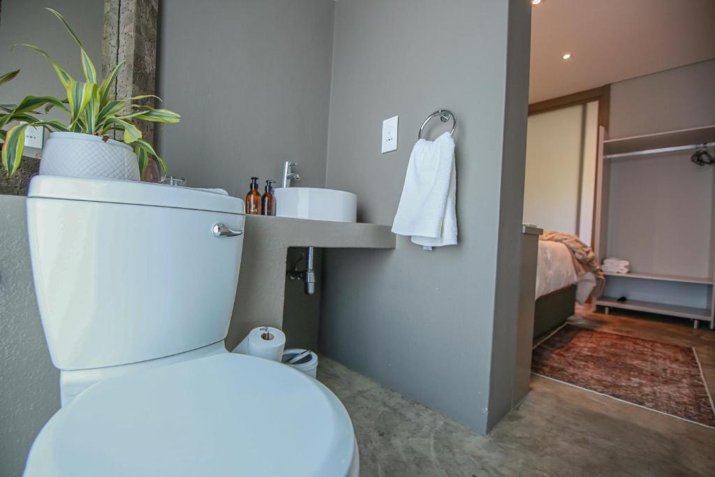 Suite 9 The Village photo 4