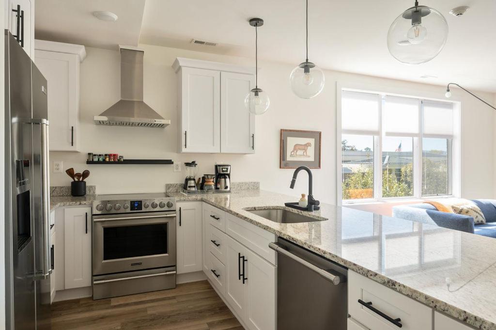 Piedmont Place Suite 303 photo 4