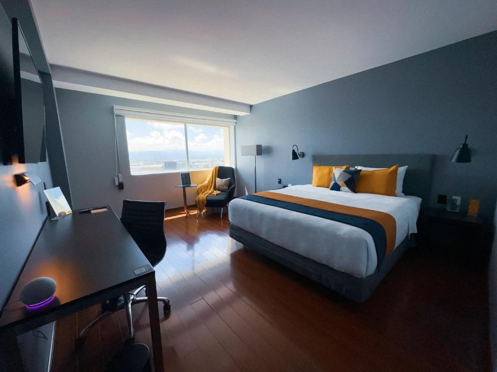 Hotel Opus Grand Toluca Aeropuerto photo 1