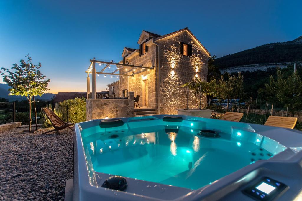 Villa Le Adria - Private HotTub - Free Beach Parking