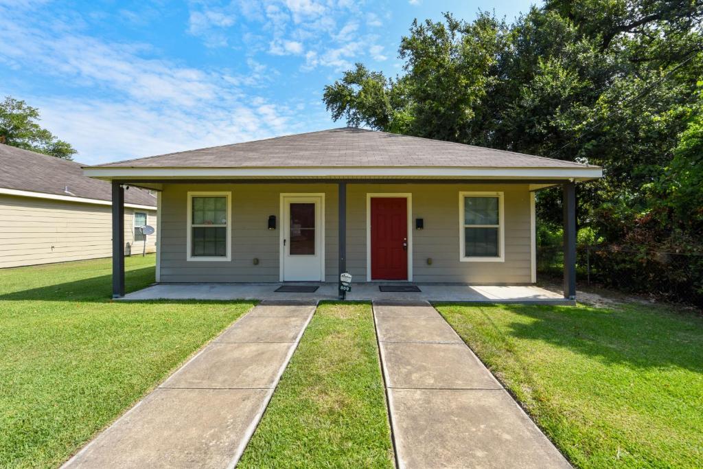 Lovely Lake Charles Duplex in Central Location! photo 2