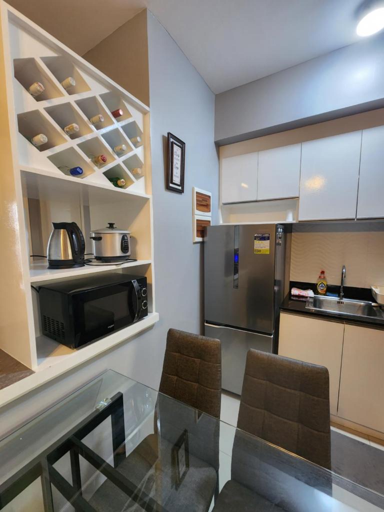 2BR NORTHPOINT CONDO FREE Airport Pick Up for 3 nights stay or more photo 2