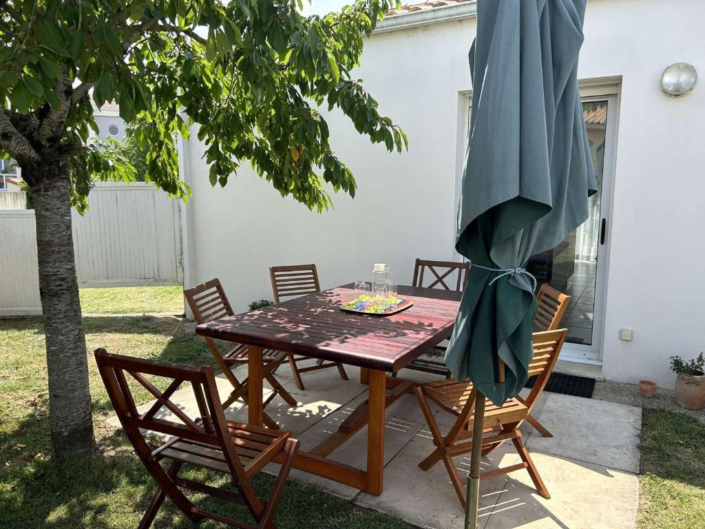 Maison Saint-Gilles-Croix-de-Vie, 4 pièces, 6 personnes - FR-1-224-805 photo 1