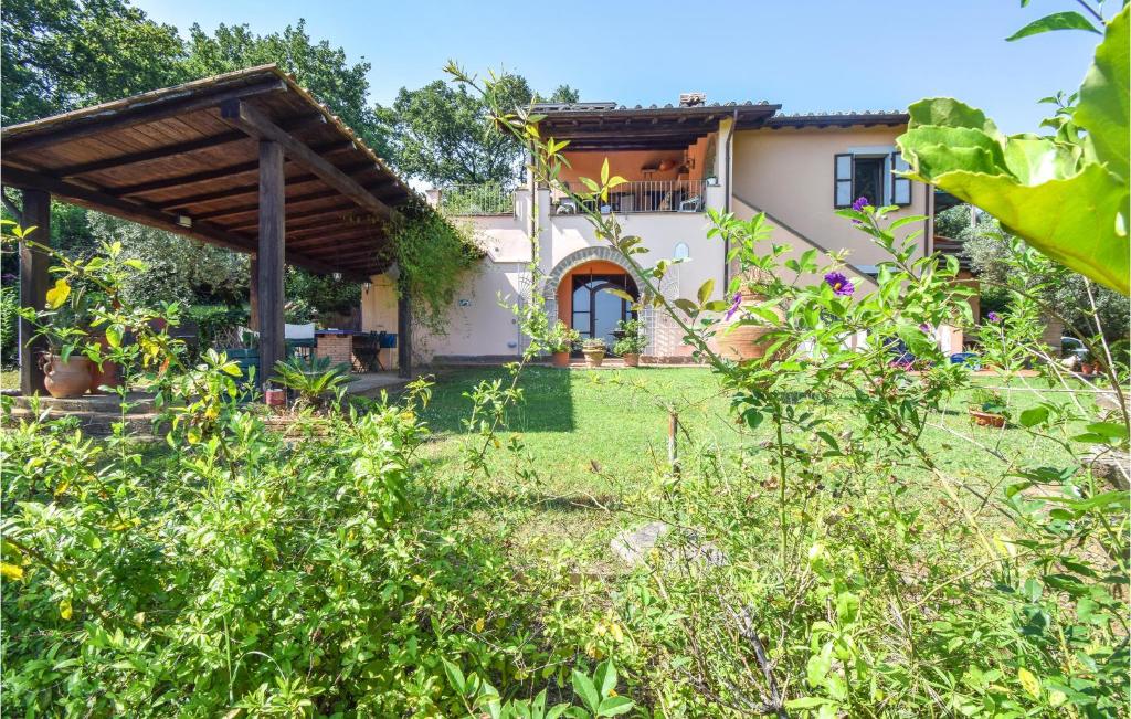 Stunning Apartment In Bracciano With Wifi photo 2